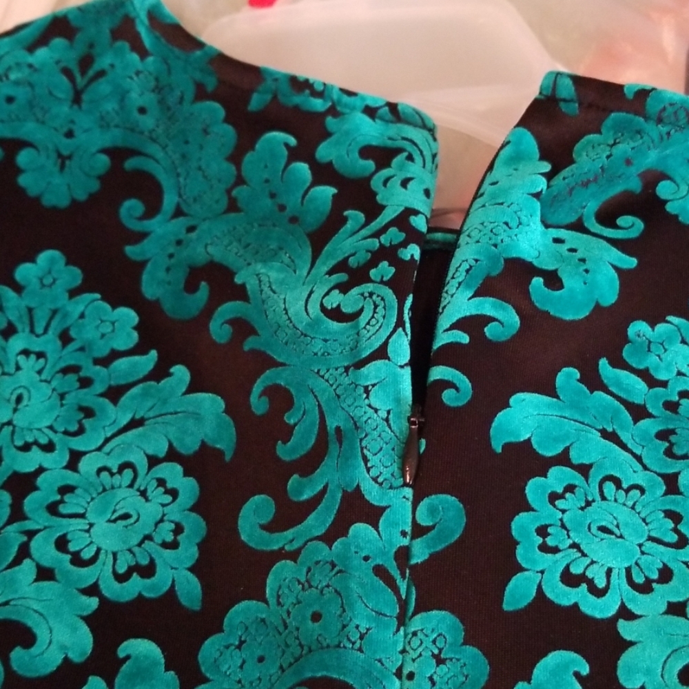 Dress - Picture 4 of 4